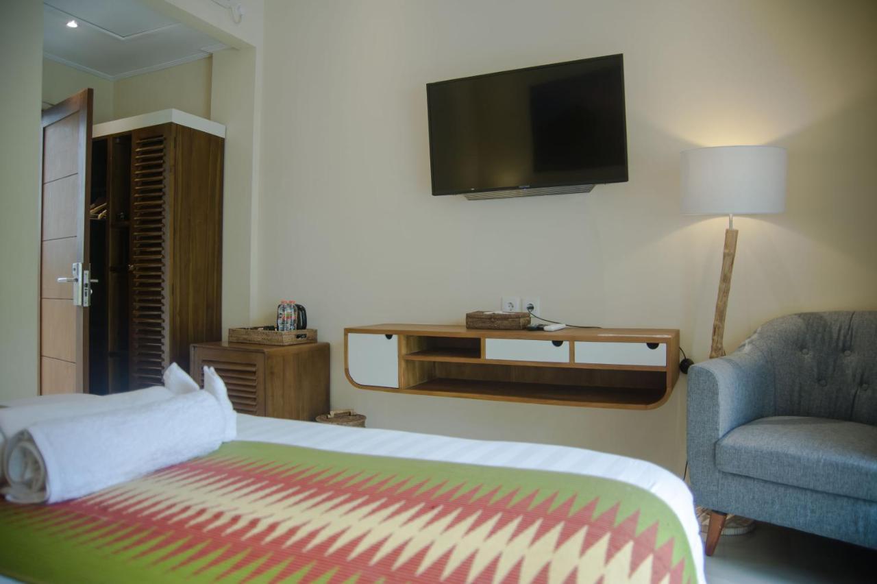 Akatara Hotel Toyapakeh Экстерьер фото