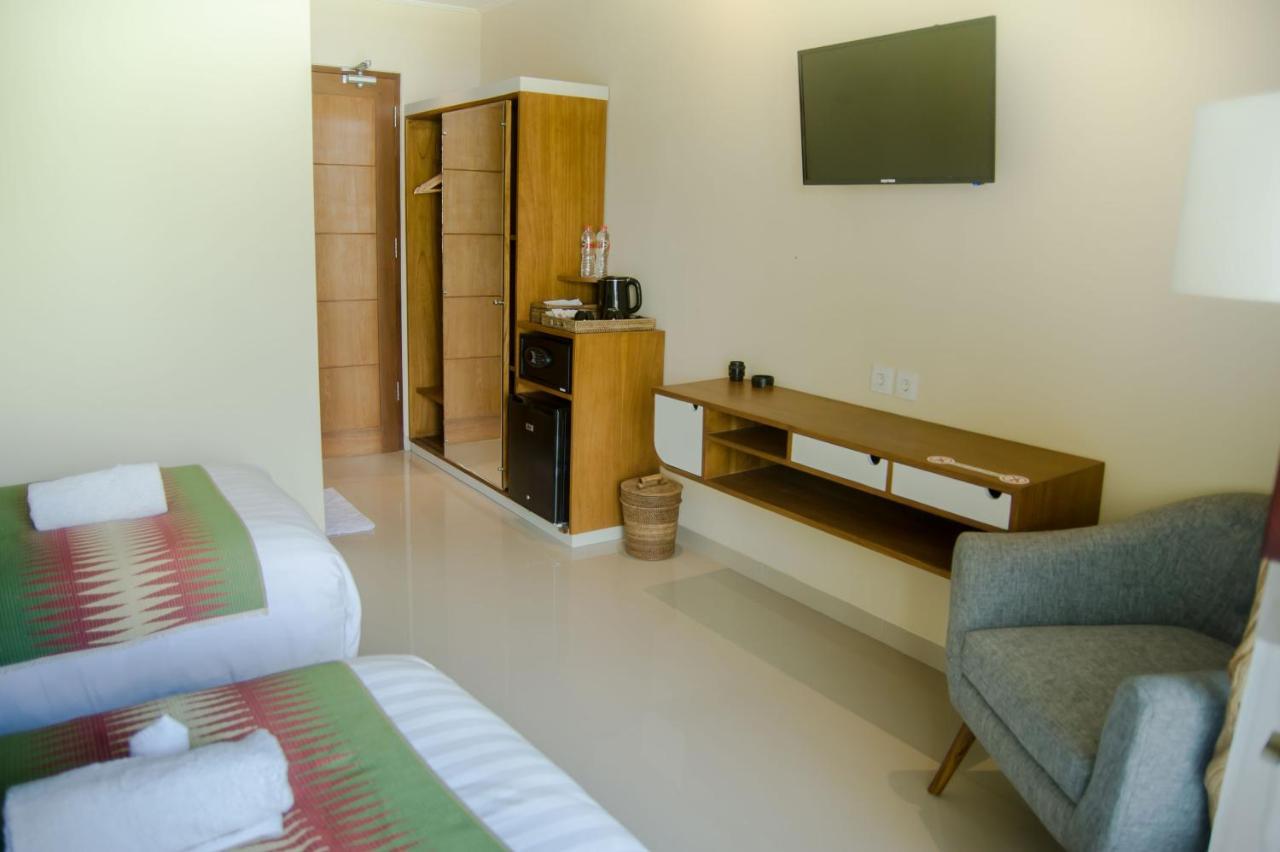 Akatara Hotel Toyapakeh Экстерьер фото