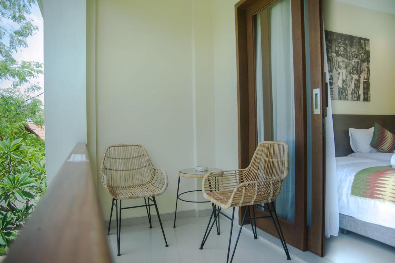 Akatara Hotel Toyapakeh Экстерьер фото