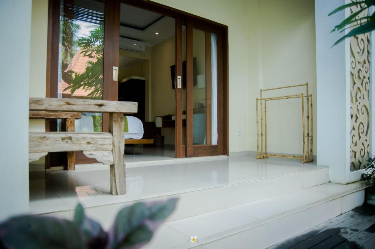 Akatara Hotel Toyapakeh Экстерьер фото