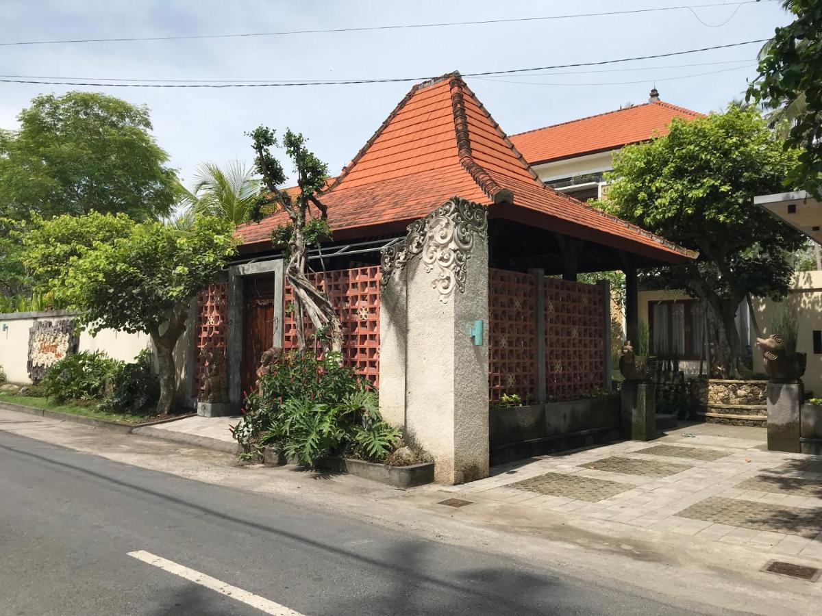 Akatara Hotel Toyapakeh Экстерьер фото